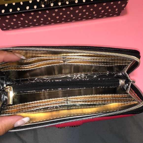 Betsey Johnson Handbag & Wallet Set - Picture 13 of 16